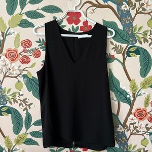 Babaton Women’s sleeveless dress shirt